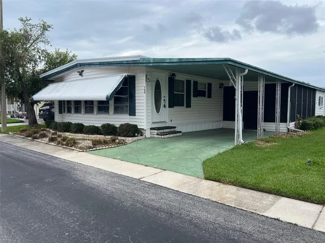 a front view of house with yard