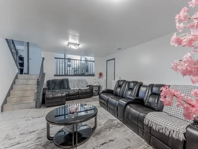 $400,000 | 921 North Grace Street, Lombard, IL 60148