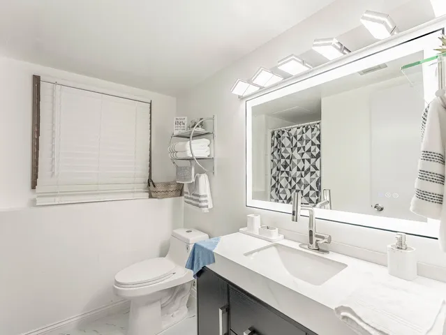 $400,000 | 921 North Grace Street, Lombard, IL 60148