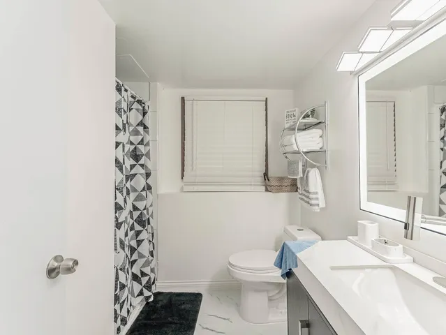 $400,000 | 921 North Grace Street, Lombard, IL 60148