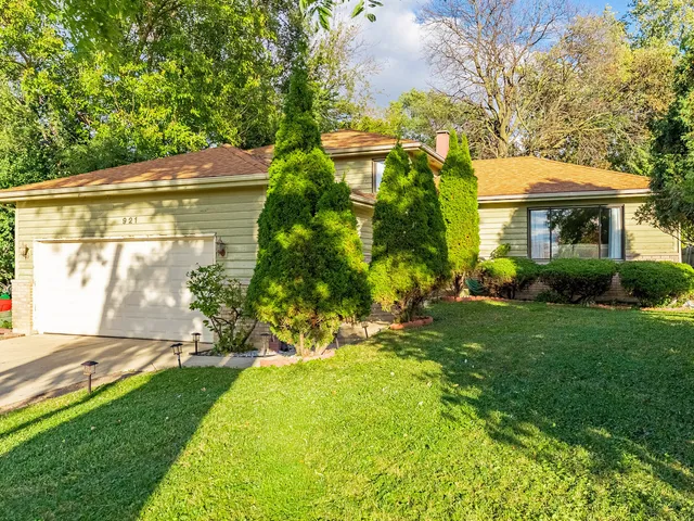 $400,000 | 921 North Grace Street, Lombard, IL 60148