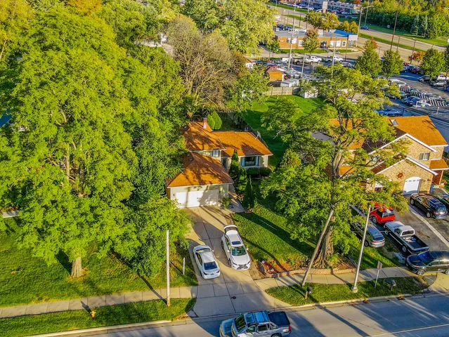 $400,000 | 921 North Grace Street, Lombard, IL 60148