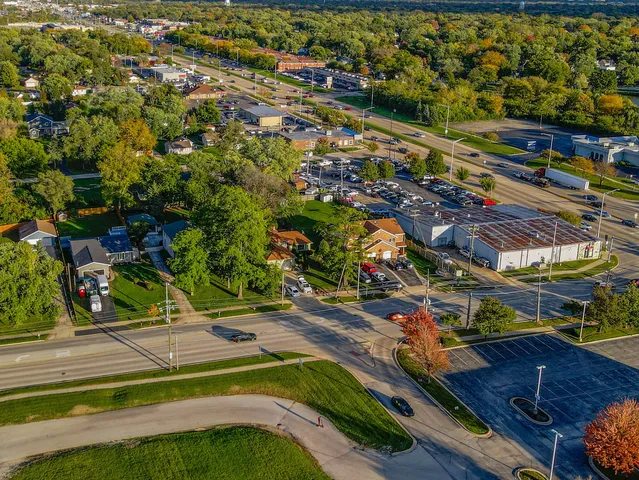 $400,000 | 921 North Grace Street, Lombard, IL 60148