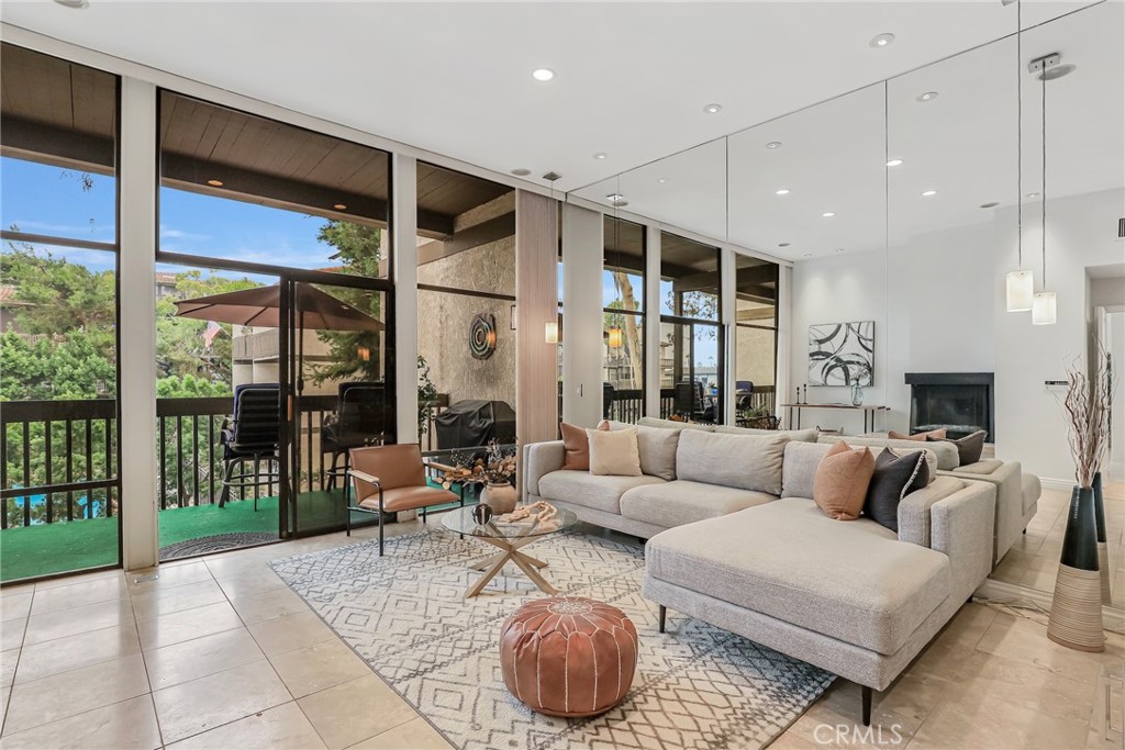 8212 Marina Pacifica Drive Long Beach, CA 90803 - Photo 2 of 35