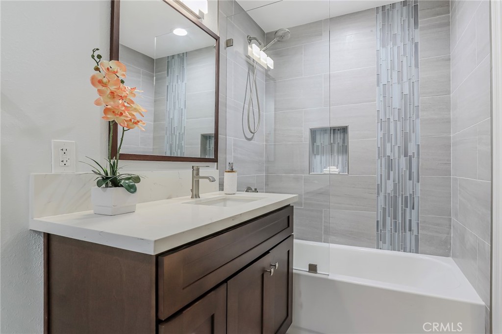 8212 Marina Pacifica Drive Long Beach, CA 90803 - Photo 25 of 35