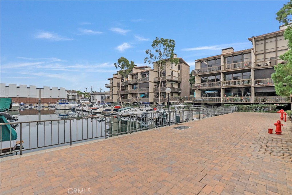 8212 Marina Pacifica Drive Long Beach, CA 90803 - Photo 29 of 35