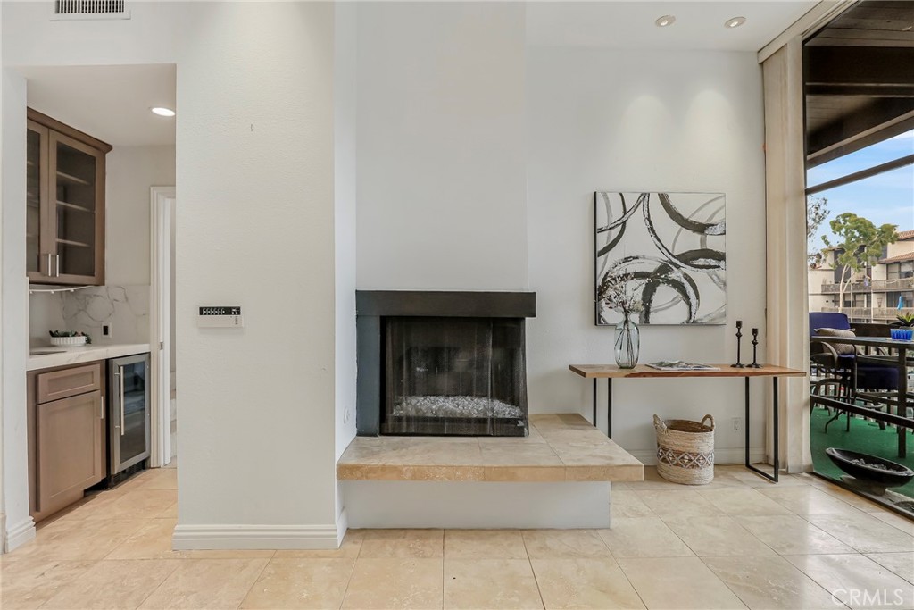 8212 Marina Pacifica Drive Long Beach, CA 90803 - Photo 7 of 35