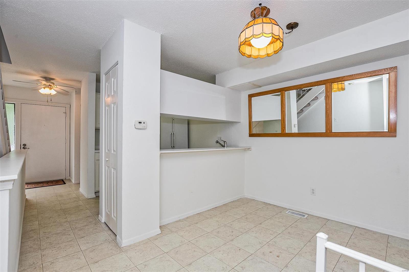 1210 Wicklow Road, Unit E Ballwin, MO 63021 - Photo 6 of 18 Gallery Image 6