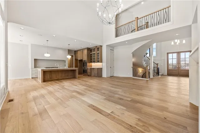 $1,368,286 | 11802 West 181st Terrace, Overland Park, KS 66013