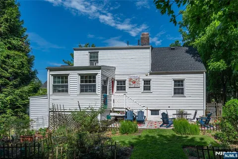 $610,000 | 33 Glenview Drive, West Orange, NJ 07052