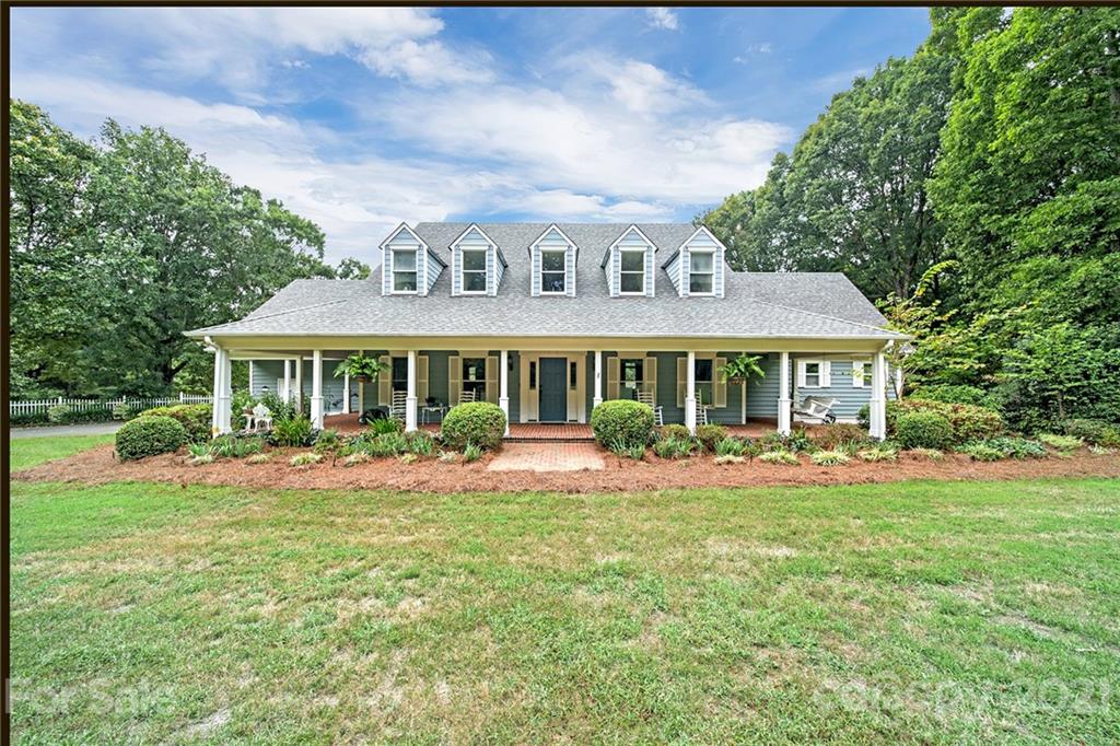 13321 Woody Point Road Charlotte, NC 28278 - Photo 1 of 48 Gallery Image 1