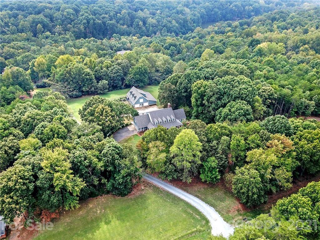 13321 Woody Point Road Charlotte, NC 28278 - Photo 2 of 48 Gallery Image 2