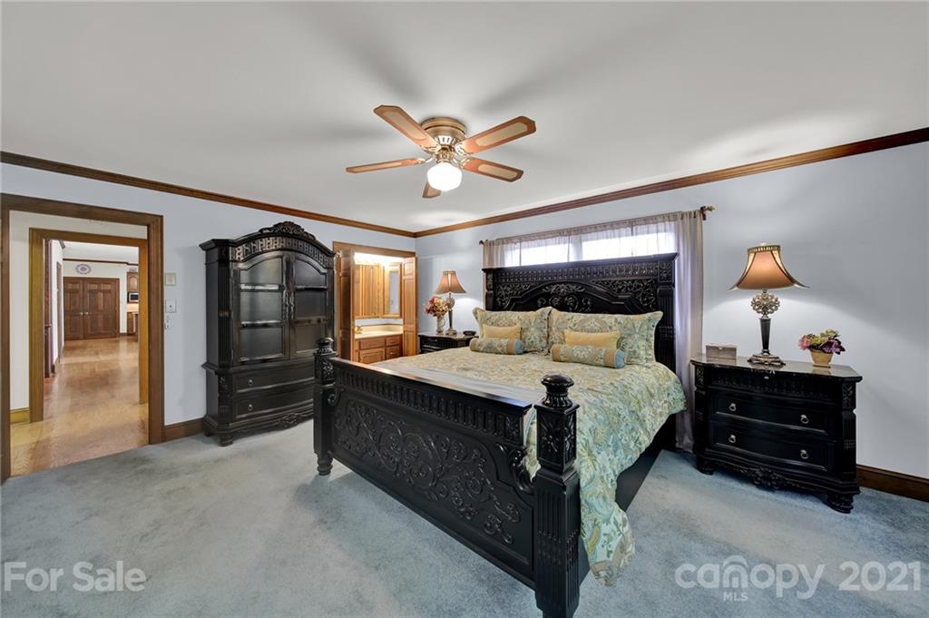 13321 Woody Point Road Charlotte, NC 28278 - Photo 11 of 48 Gallery Image 11
