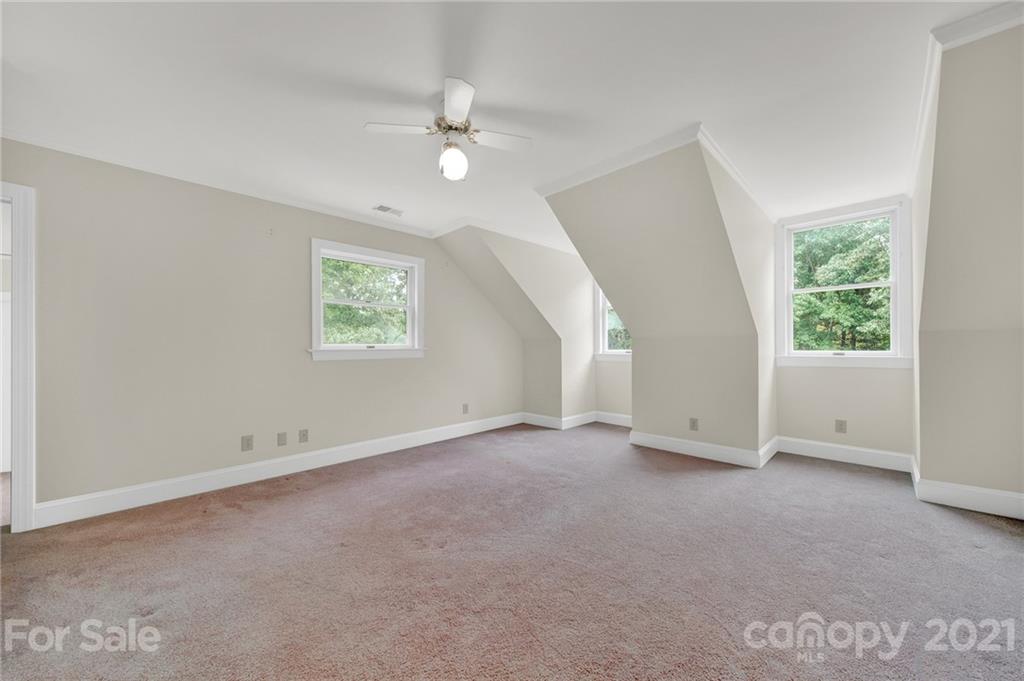 13321 Woody Point Road Charlotte, NC 28278 - Photo 17 of 48 Gallery Image 17