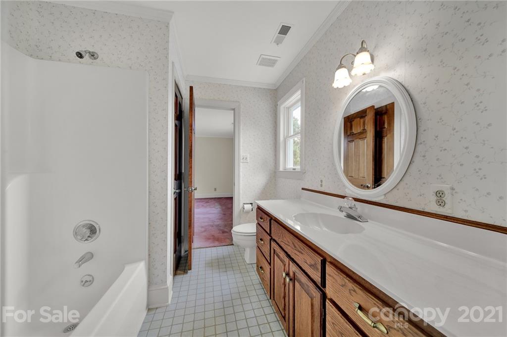 13321 Woody Point Road Charlotte, NC 28278 - Photo 21 of 48 Gallery Image 21
