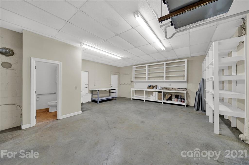 13321 Woody Point Road Charlotte, NC 28278 - Photo 33 of 48 Gallery Image 33