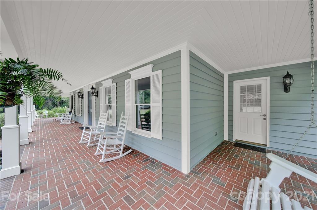 13321 Woody Point Road Charlotte, NC 28278 - Photo 42 of 48 Gallery Image 42