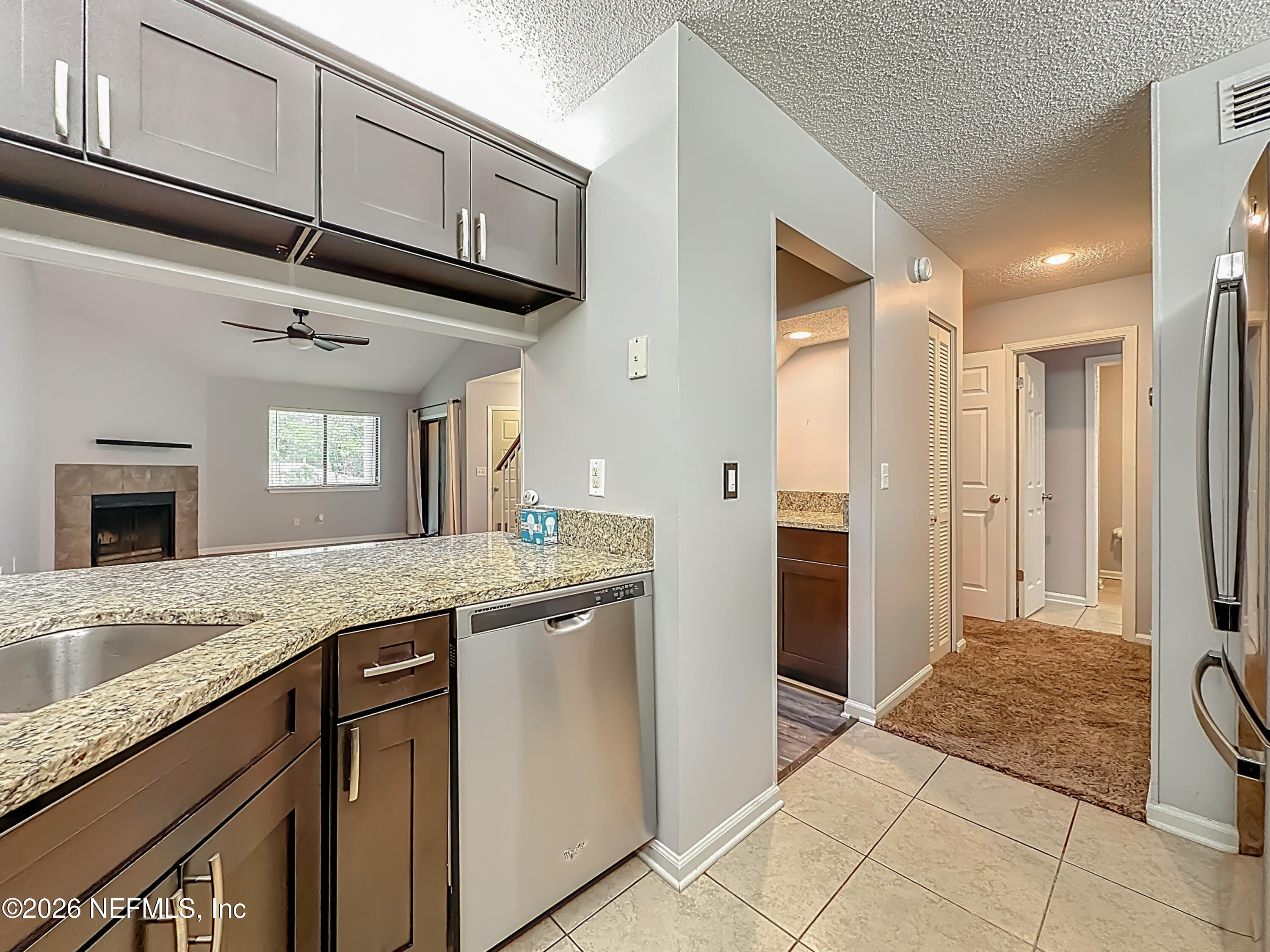 3801 Crown Point Road, Unit 1214 Jacksonville, FL 32257 - Photo 13 of 30 3801 Crown Point Road #1214-25