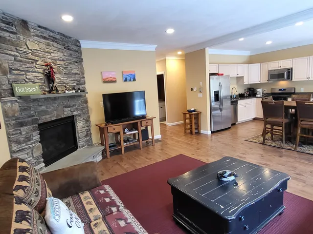 $839,900 | 130 A Woodland Loop, Lincoln, NH 03251