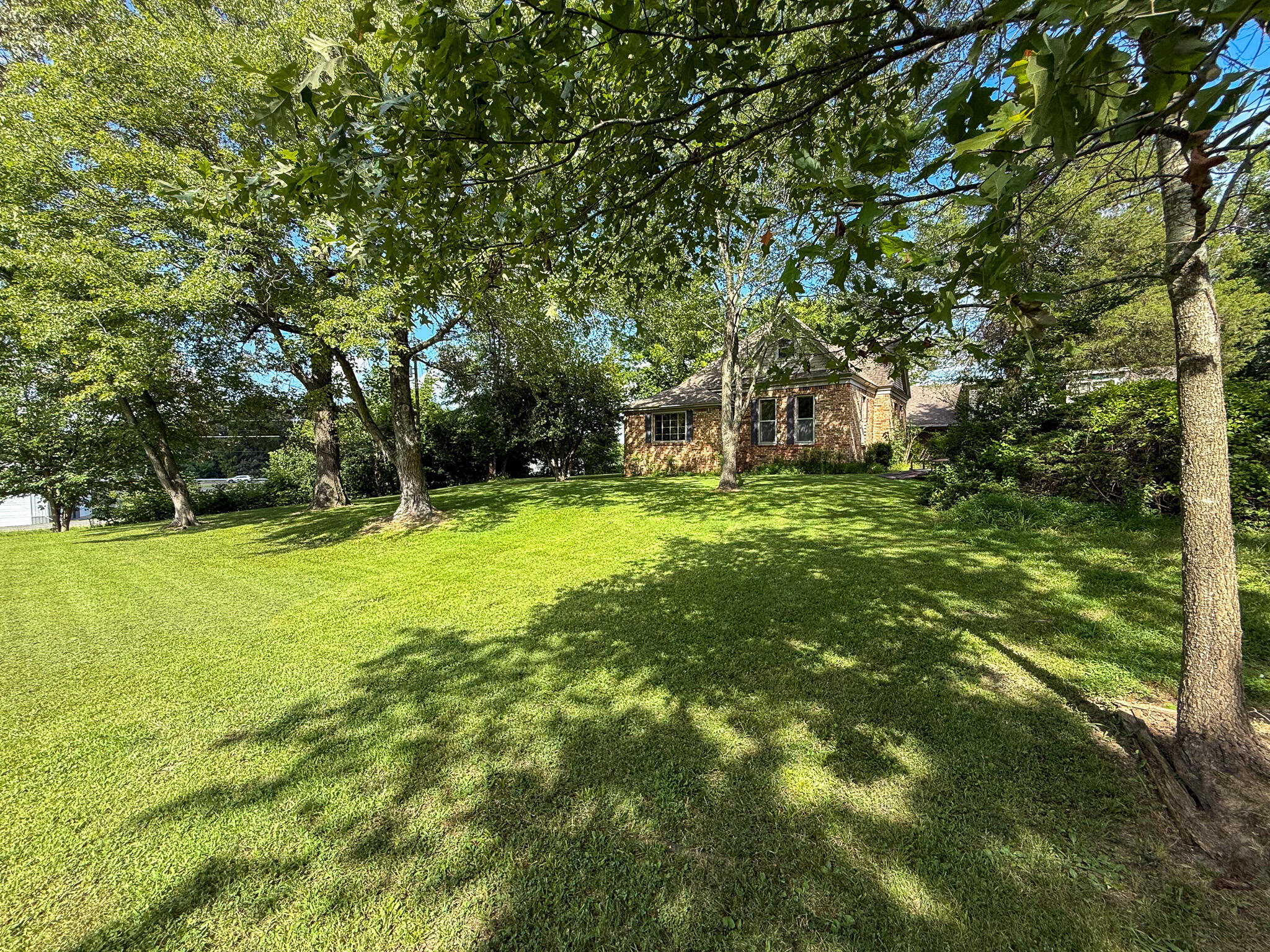 4734 Hendron Road Paducah, KY 42003 - Photo 3 of 22 IMG_5730