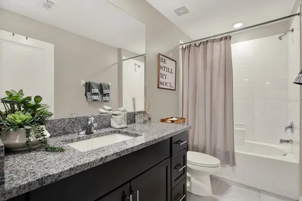 $3,000 | 4732 Pickering Harbor Place, Tampa, FL 33619