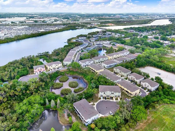 $3,000 | 4732 Pickering Harbor Place, Tampa, FL 33619