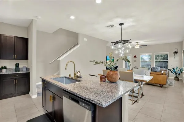 $3,000 | 4732 Pickering Harbor Place, Tampa, FL 33619