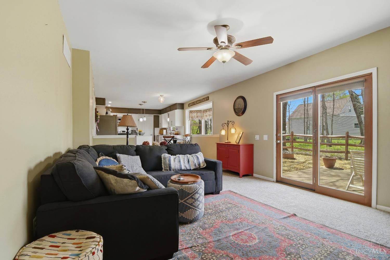 4374 Boomer Road Cincinnati, OH 45247 - Photo 16 of 49