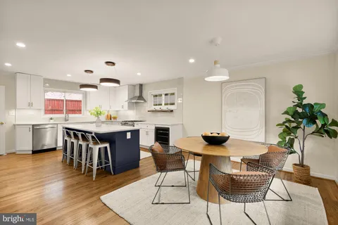 $765,000 | 4147 Taney Avenue, Alexandria, VA 22304
