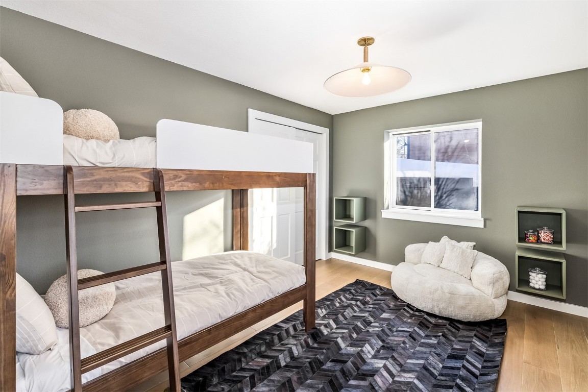21 Stormwatch Circle Silverthorne, CO 80498 - Photo 35 of 43 a living room with furniture