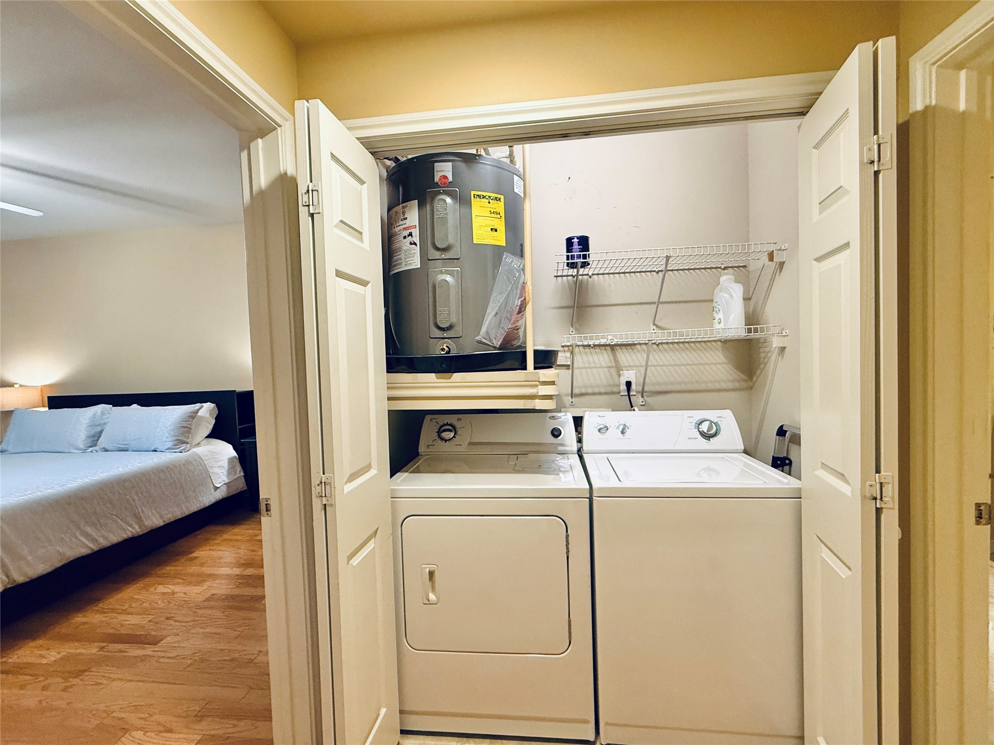 2400 McCue Road, Unit 325 Houston, TX 77056 - Photo 16 of 28