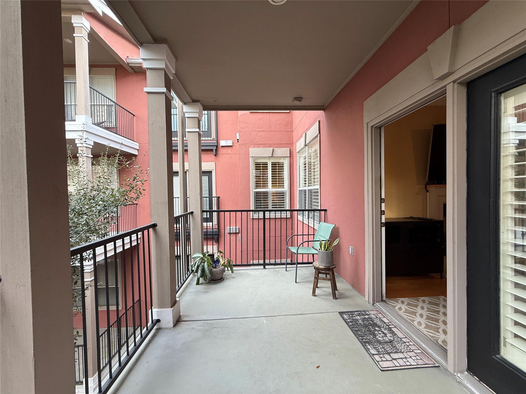 2400 McCue Road, Unit 325 Houston, TX 77056 - Photo 17 of 28