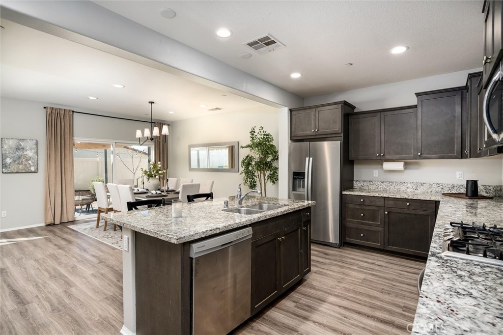 30191 Sierra Rdg Way Menifee, CA 92585 - Photo 16 of 68 Gallery Image 16