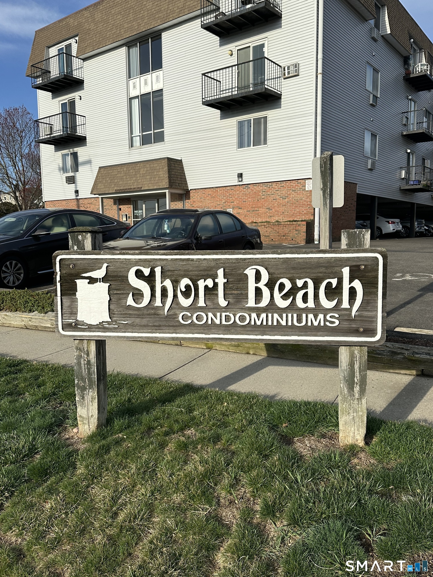 Welcome to SHORT BEACH CONDOMINIUMS!