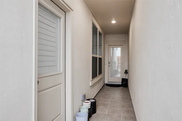 a view of entryway and hall