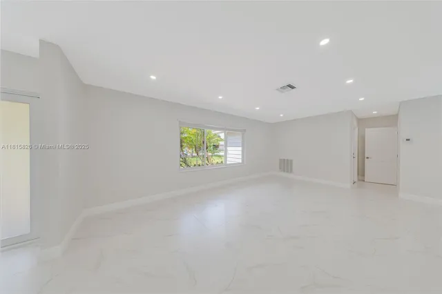 $6,700 | 8825 Southwest 151st Street, Palmetto Bay, FL 33176