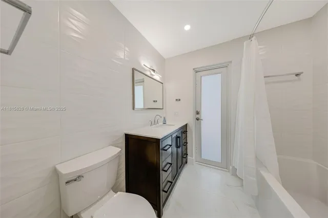 $6,700 | 8825 Southwest 151st Street, Palmetto Bay, FL 33176