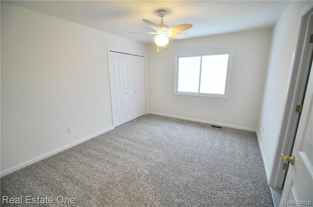 331 Mystic Valley Rochester, MI 48307 - Photo 30 of 39