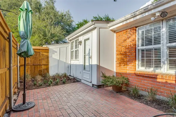 $228,500 | 1295 Roaring Springs Road, Fort Worth, TX 76114