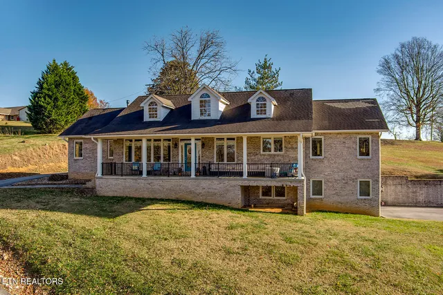 $685,000 | 417 River Road, Loudon, TN 37774