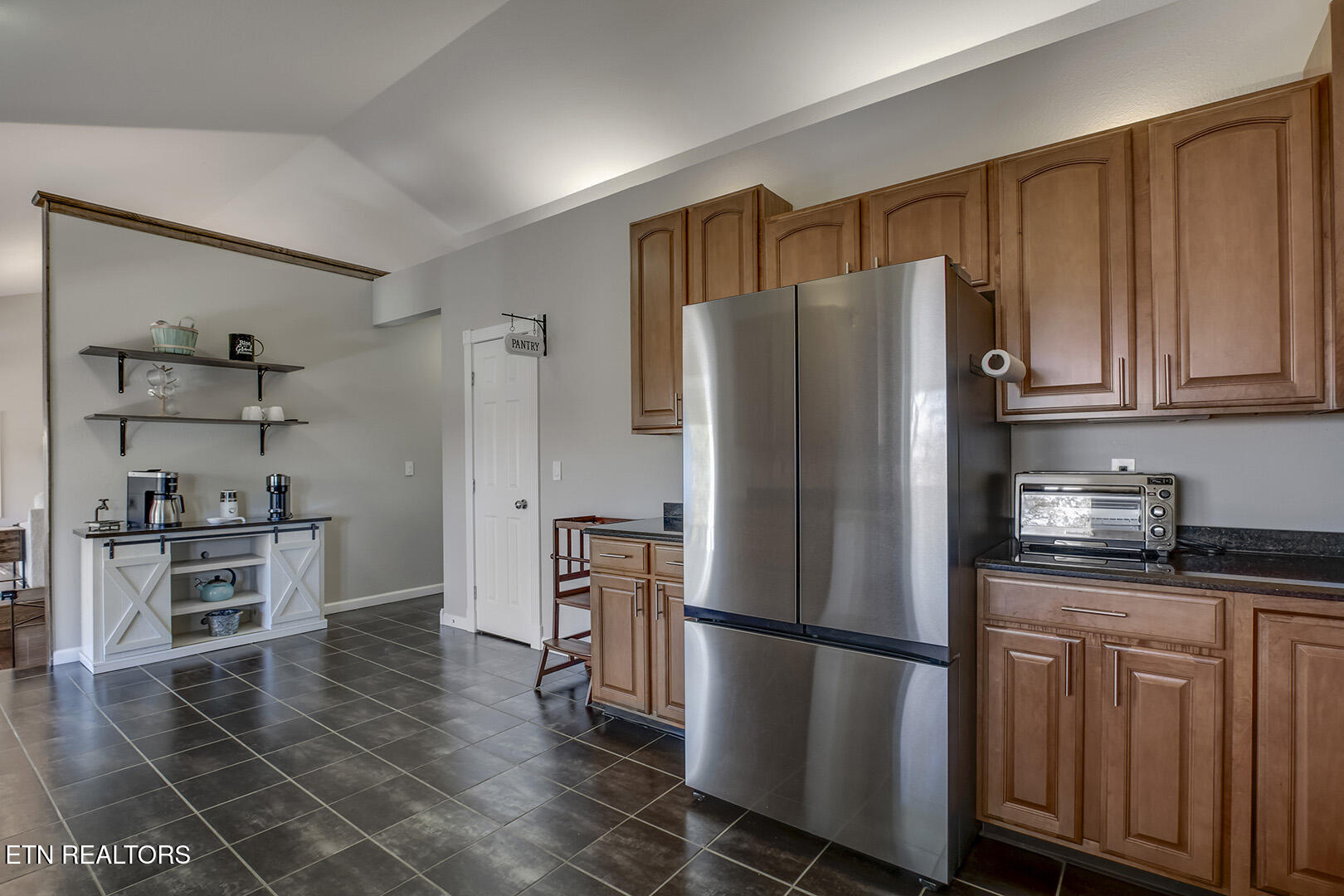 417 River Road Loudon, TN 37774 - Photo 18 of 60 Kitchen