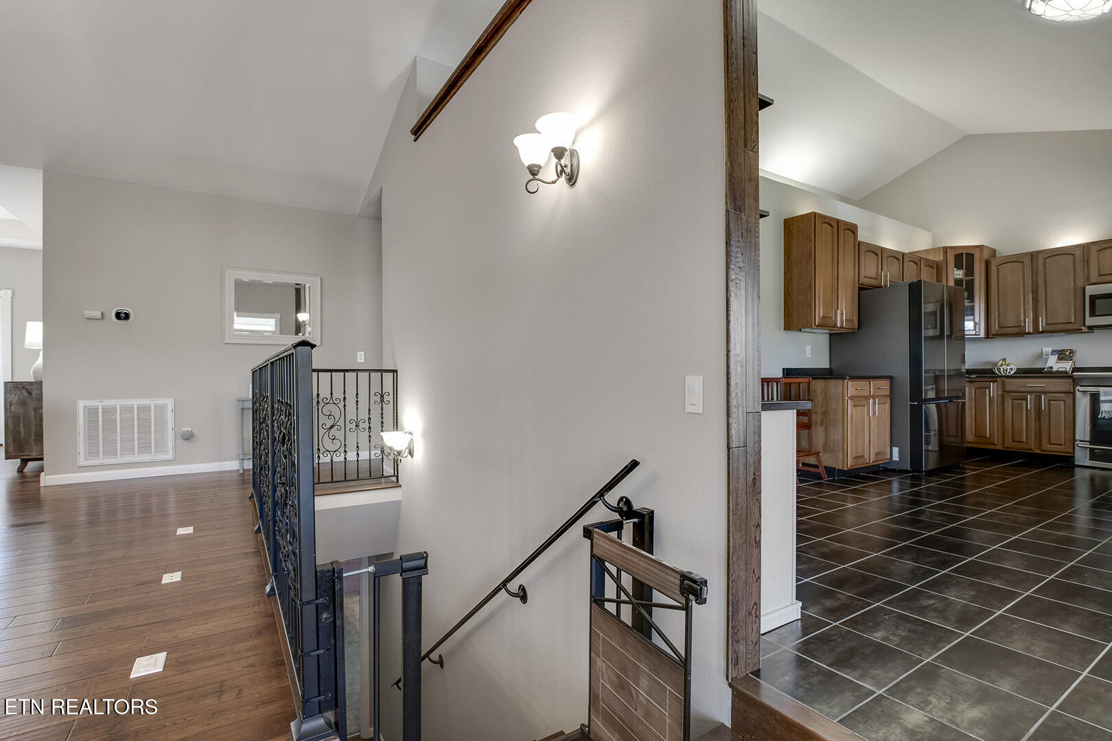 417 River Road Loudon, TN 37774 - Photo 33 of 60 Stairs Down