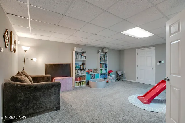 $670,000 | 417 River Road, Loudon, TN 37774