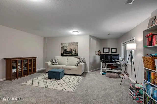 $670,000 | 417 River Road, Loudon, TN 37774