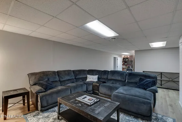 $670,000 | 417 River Road, Loudon, TN 37774