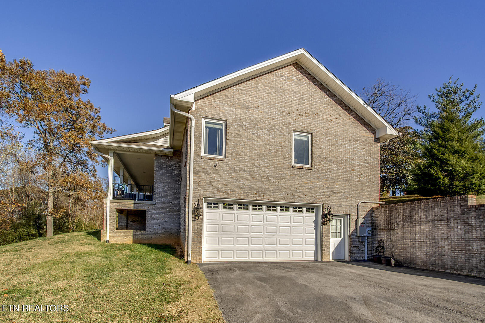 417 River Road Loudon, TN 37774 - Photo 54 of 60 Right Side Garage
