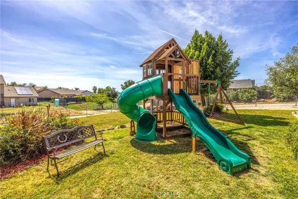 $525,000 | 33507 Colorado Street, Yucaipa, CA 92399