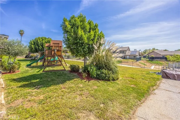 $525,000 | 33507 Colorado Street, Yucaipa, CA 92399