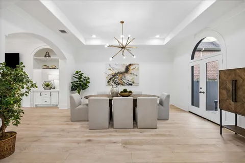 $1,999,990 | 4504 Holly Street, Bellaire, TX 77401