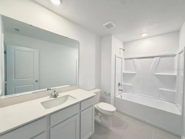 $2,500 | 2142 Chris Drive, Lake Wales, FL 33859